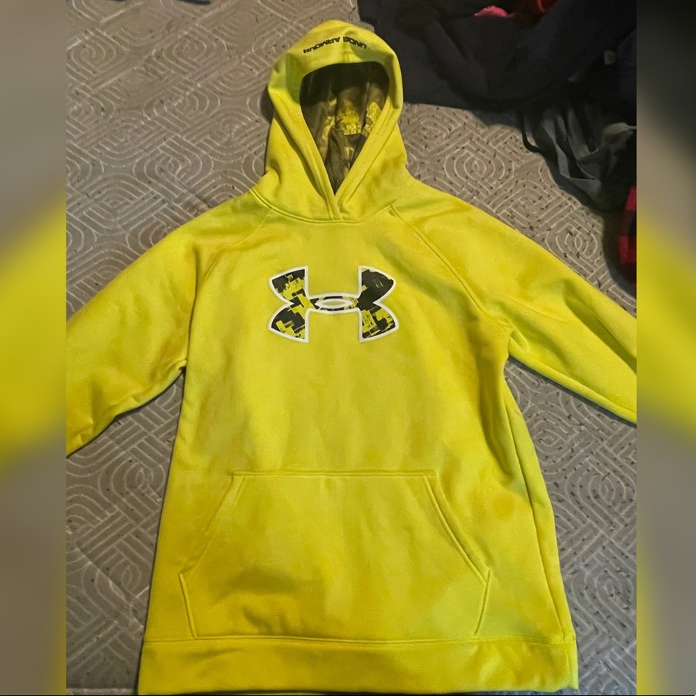 Yellow Under Armour Hoodie Size: Youth Xtra Large